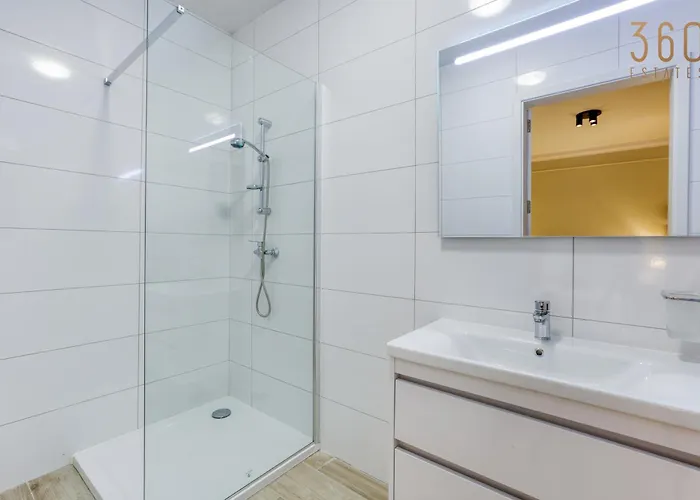 Apartament Tastefully Designed 3br In With Wifi By 360 Estates