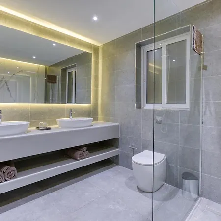 Tastefully Designed 3br In With Wifi By 360 Estates *