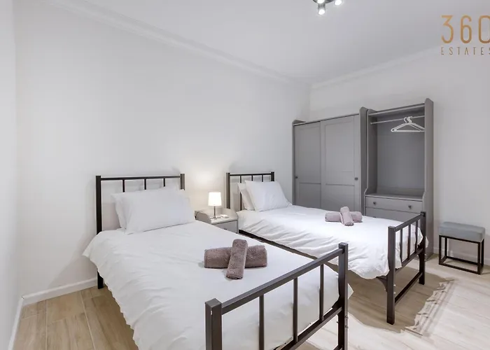 Daire Tastefully Designed 3br In With Wifi By 360 Estates *