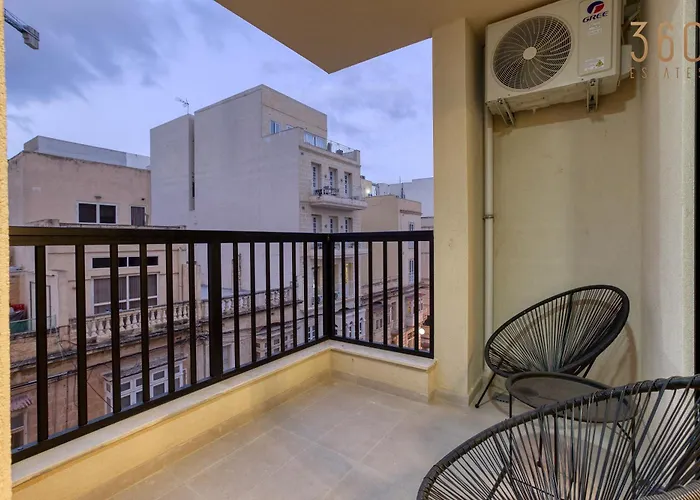 Daire Tastefully Designed 3br In With Wifi By 360 Estates