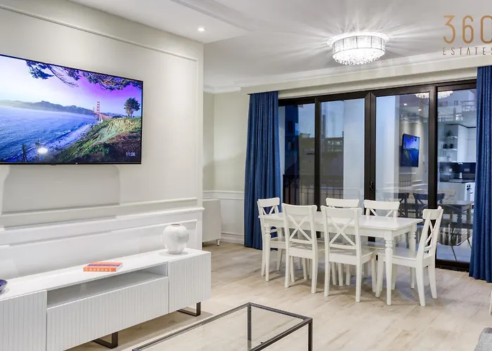 Tastefully Designed 3br In With Wifi By 360 Estates *