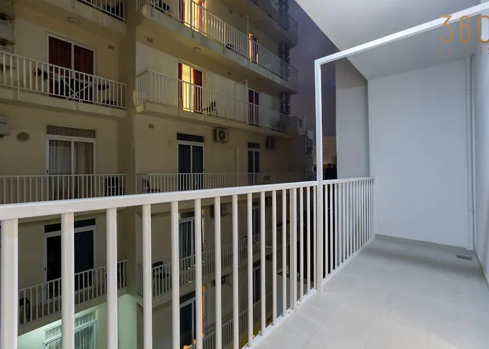 Tastefully Designed 3br In With Wifi By 360 Estates *