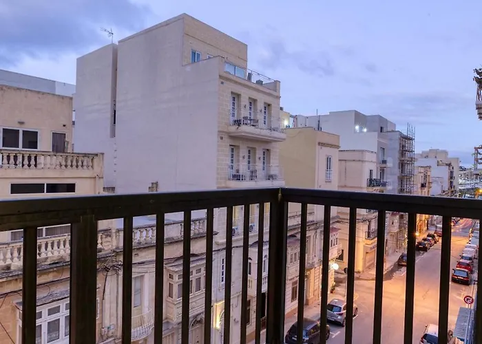 Tastefully Designed 3br In With Wifi By 360 Estates Gzira